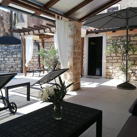 Lory Villa Sveti Lovreč Pazenatički Bagian luar foto