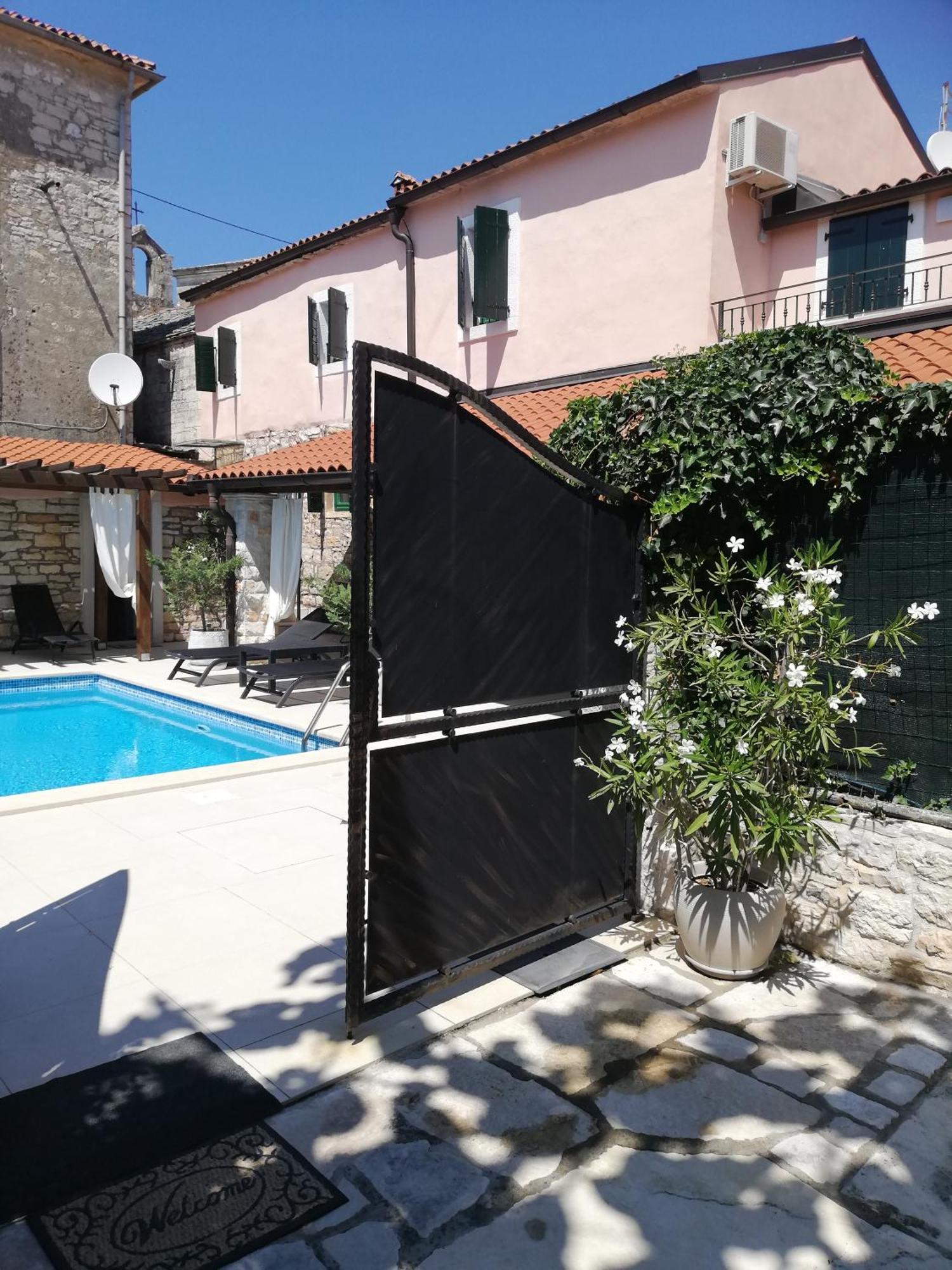Lory Villa Sveti Lovreč Pazenatički Bagian luar foto