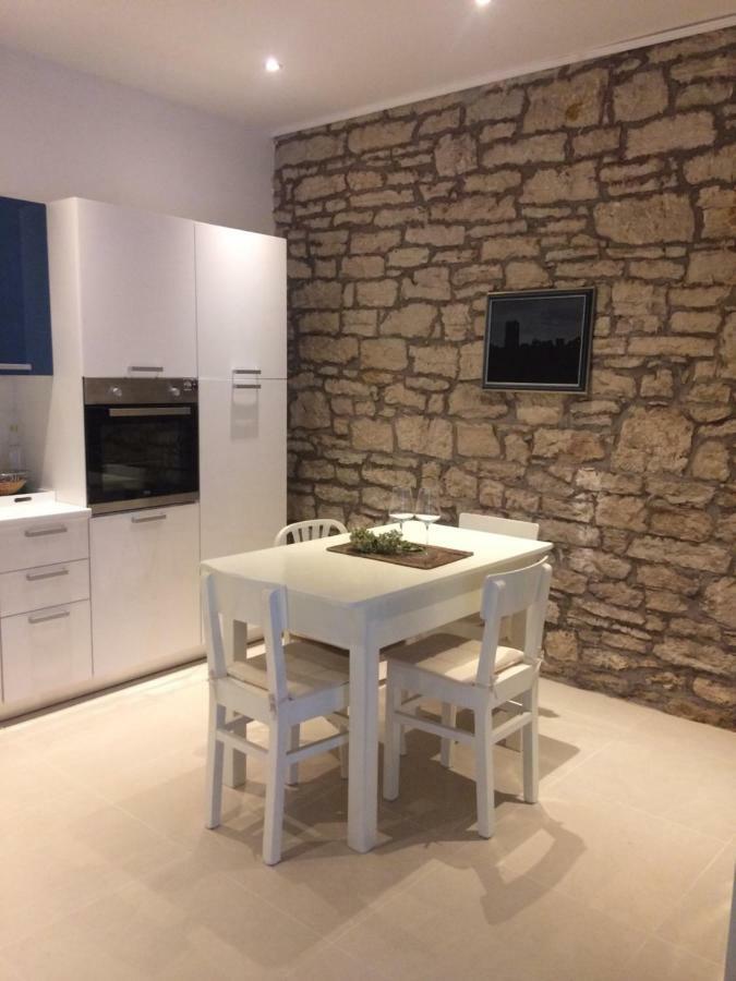 Lory Villa Sveti Lovreč Pazenatički Bagian luar foto