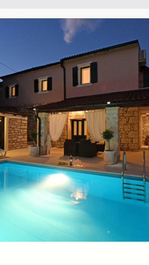 Lory Villa Sveti Lovreč Pazenatički Bagian luar foto